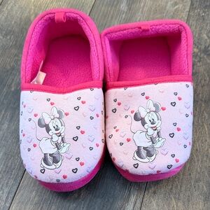 Disney Kids Pink Heart Minnie Mouse Slippers